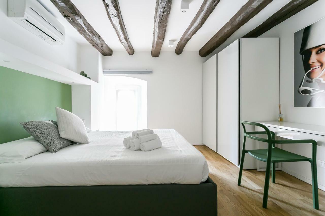 Milano Apartments Mortara Exteriör bild